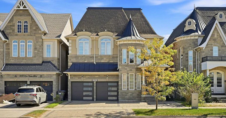 3290 Erin Centre Boulevard, Mississauga, ON, L5M 0K9