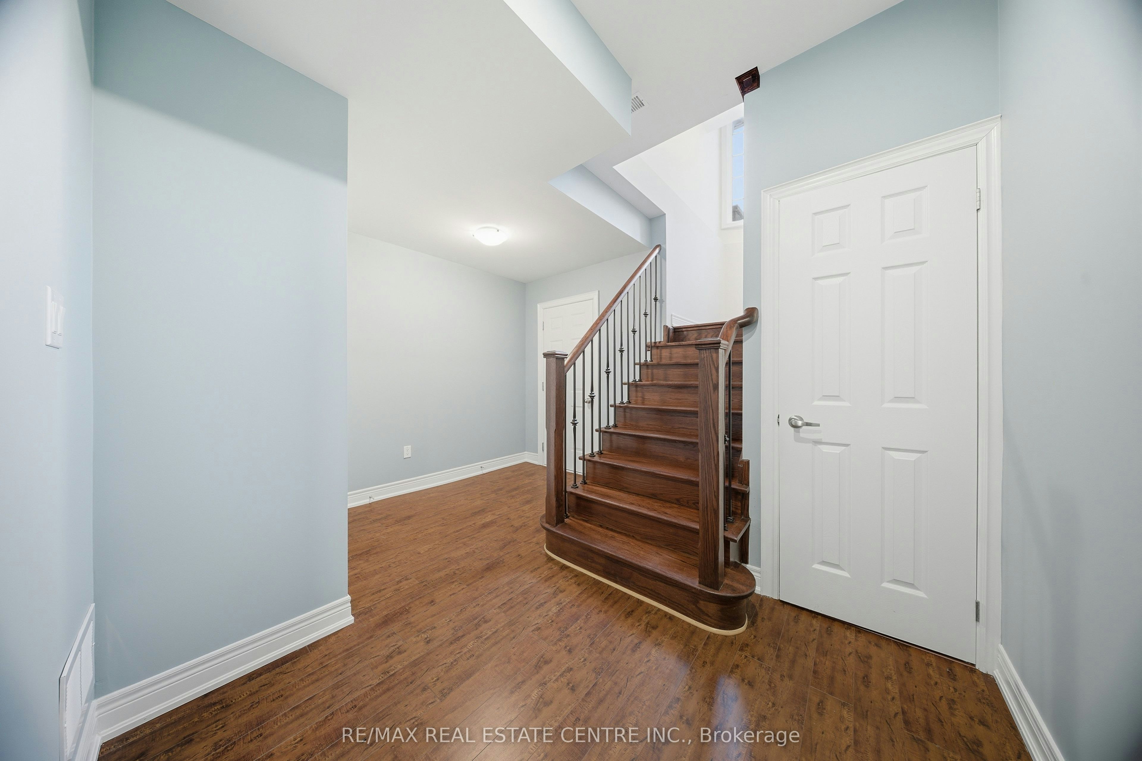 3290 Erin Centre Boulevard, Mississauga, ON, L5M 0K9 - 22
