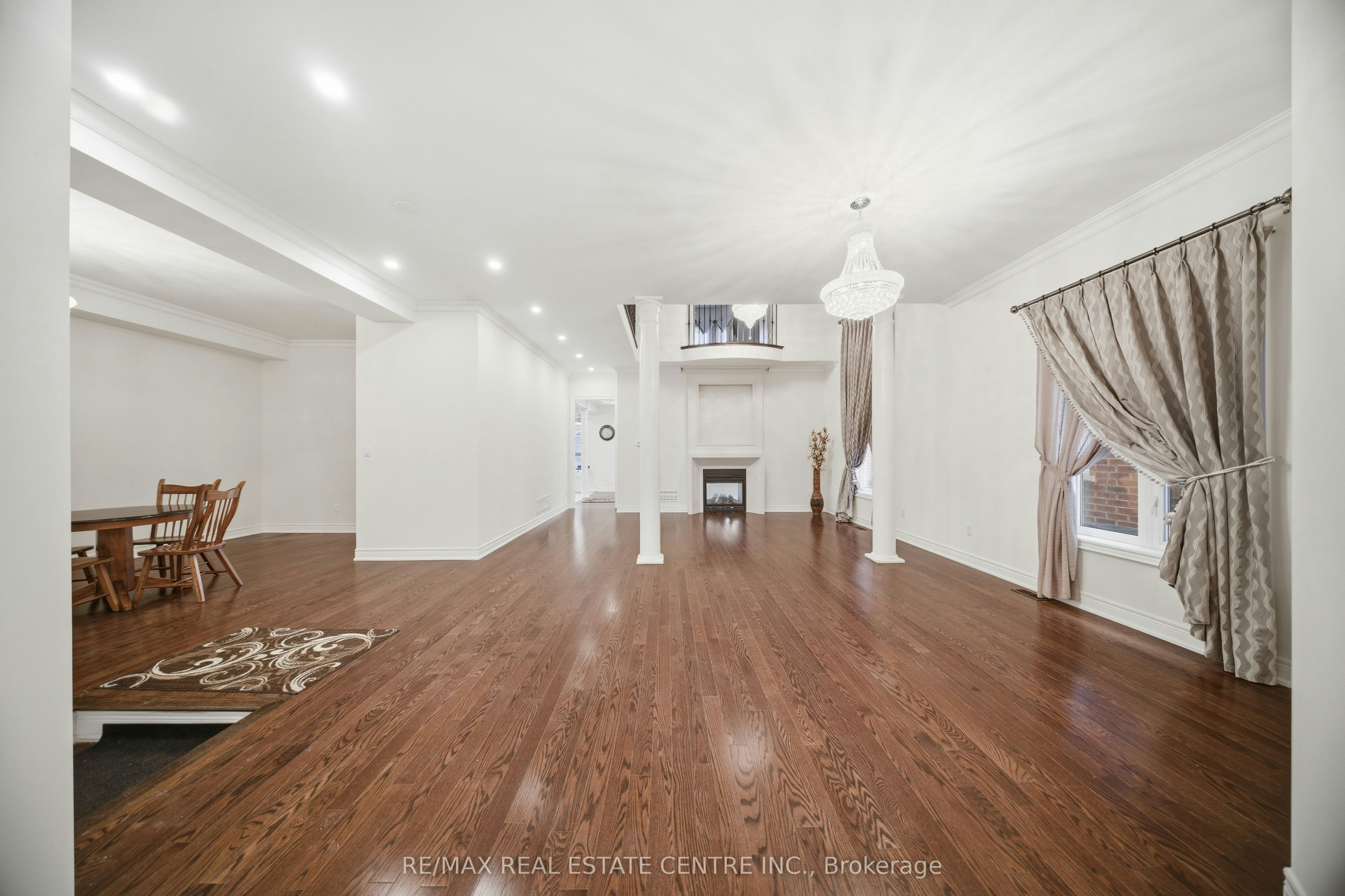 3290 Erin Centre Boulevard, Mississauga, ON, L5M 0K9 - 6