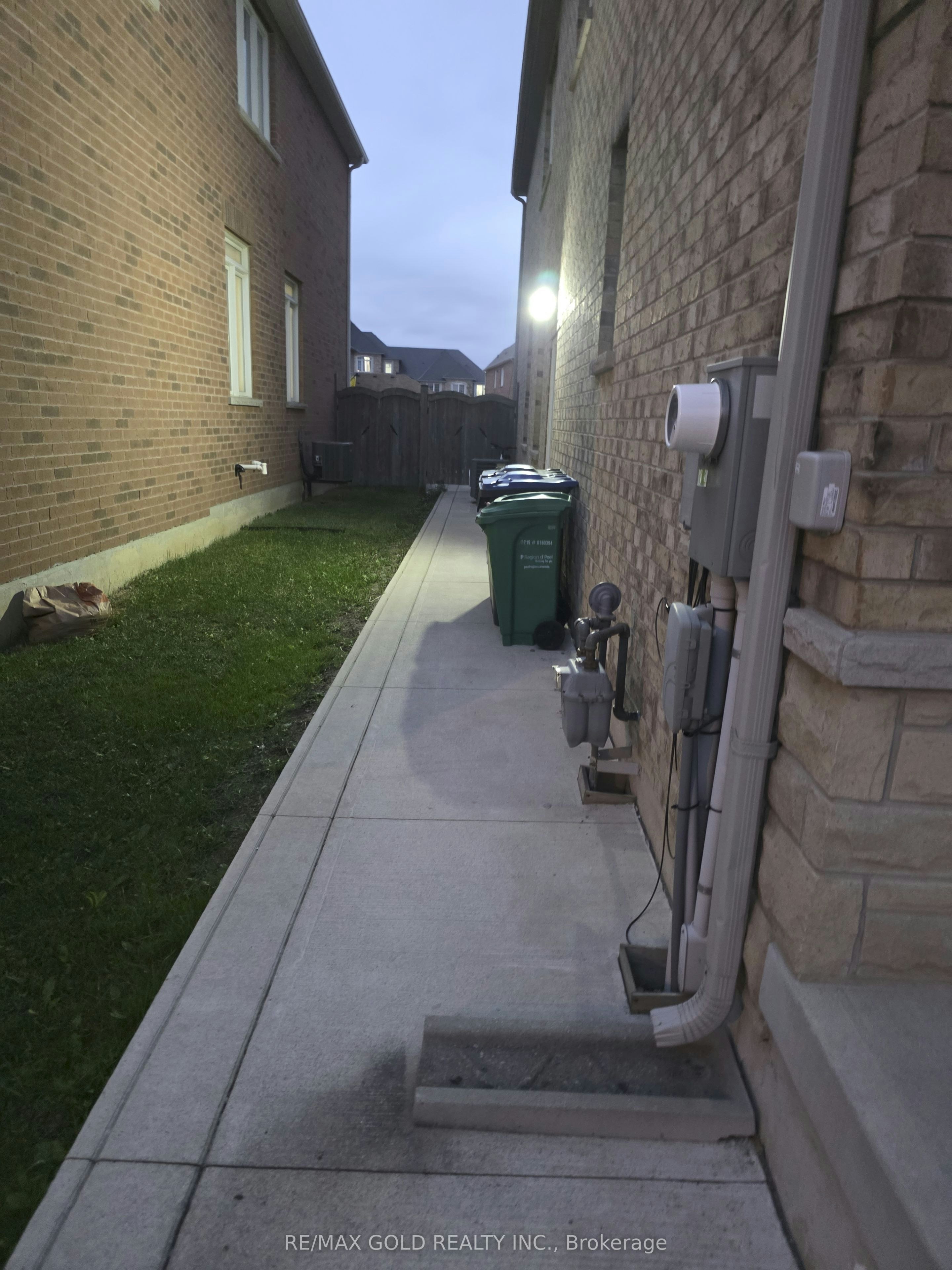 BASEMENT-37 Lorenzo Circle, Brampton, ON, L6R 3N4 - 4