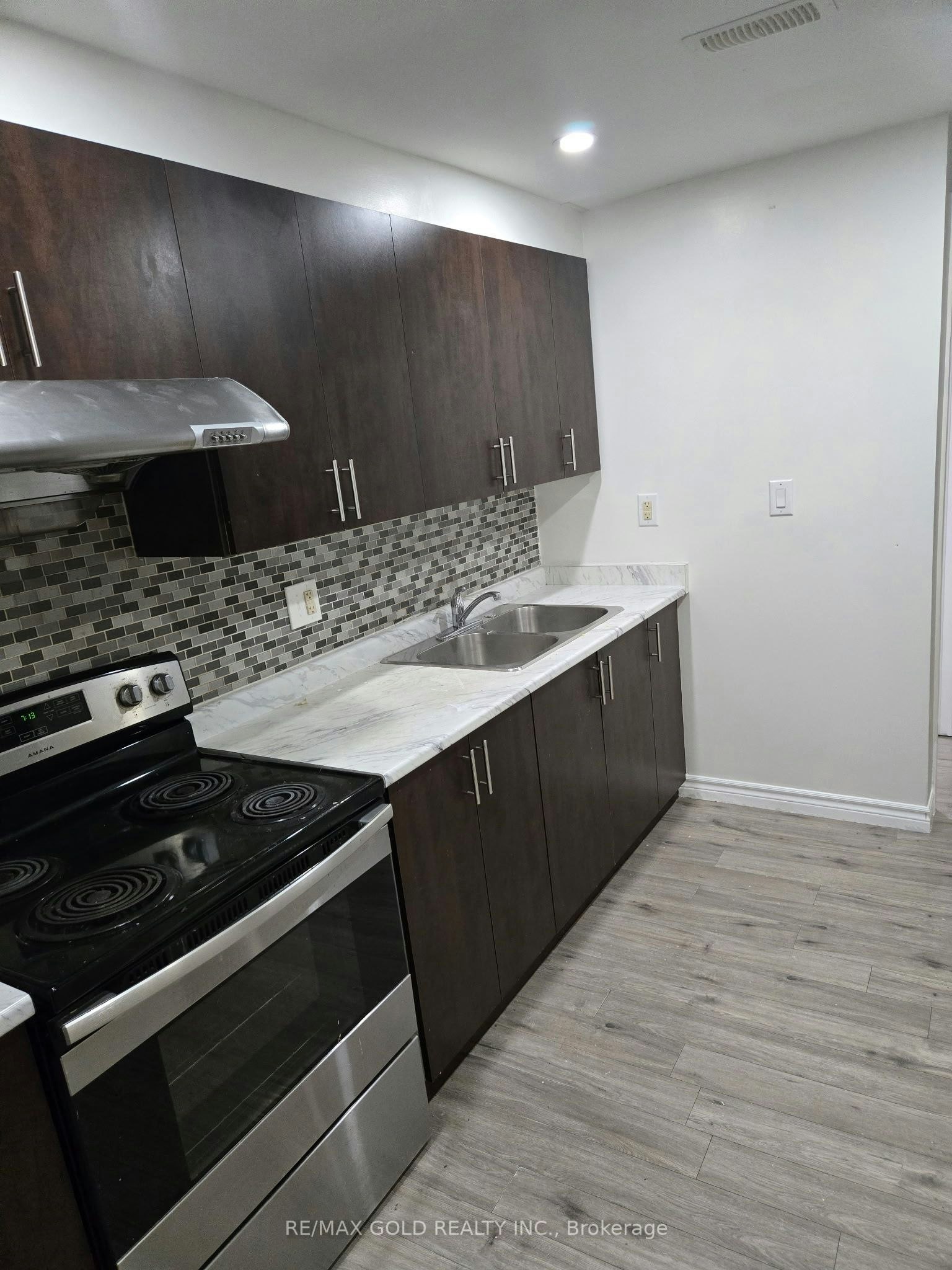 BASEMENT-37 Lorenzo Circle, Brampton, ON, L6R 3N4 - 10