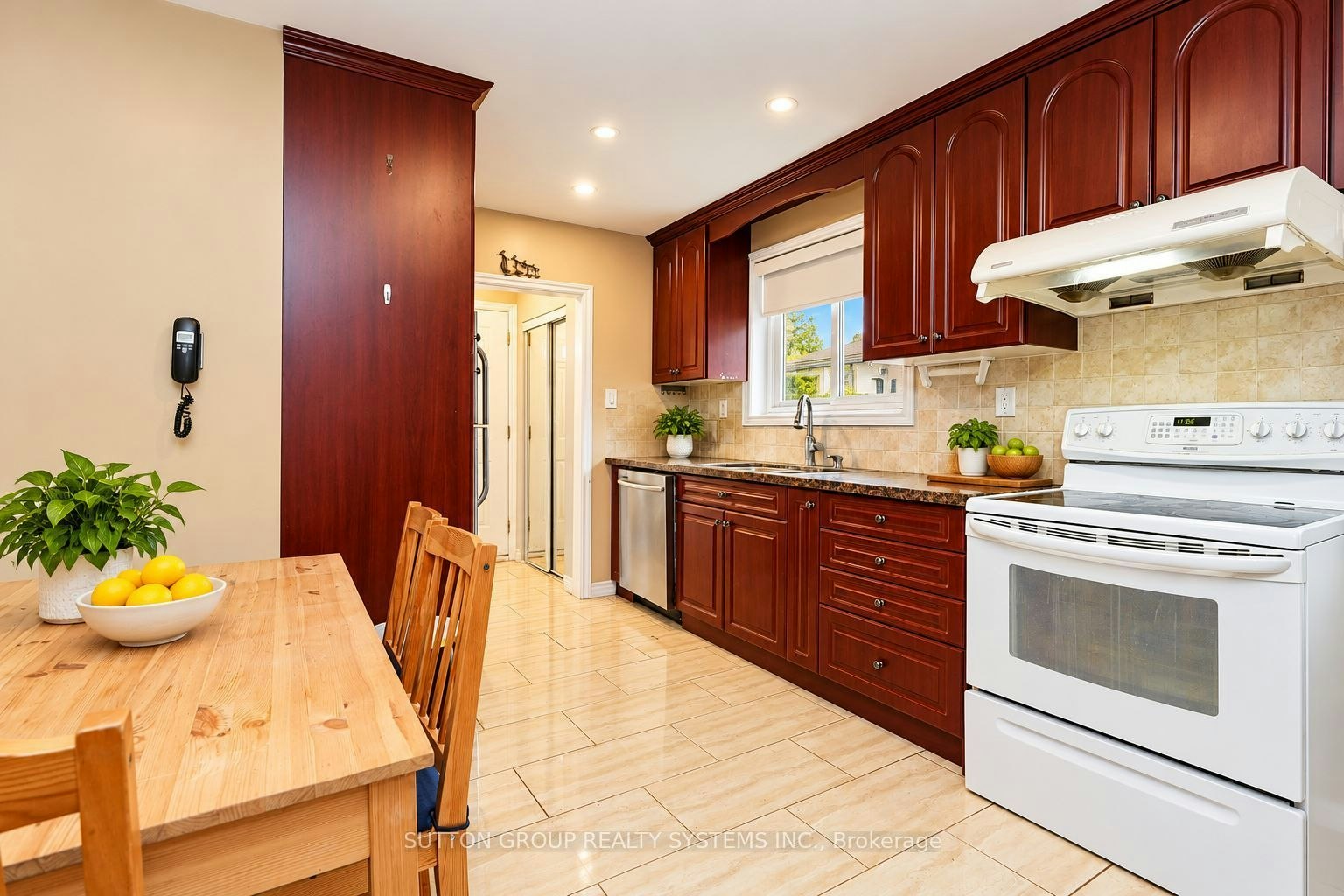 2337 Padstow Crescent, Mississauga, ON, L5J 2G2 - 7