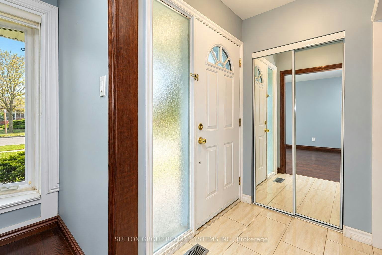 2337 Padstow Crescent, Mississauga, ON, L5J 2G2 - 3
