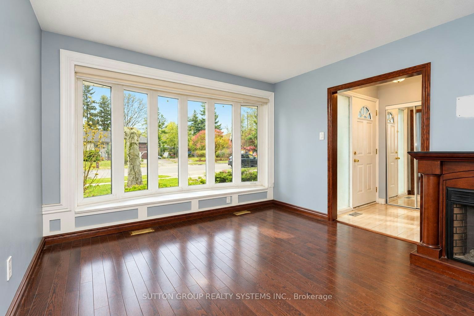 2337 Padstow Crescent, Mississauga, ON, L5J 2G2 - 4