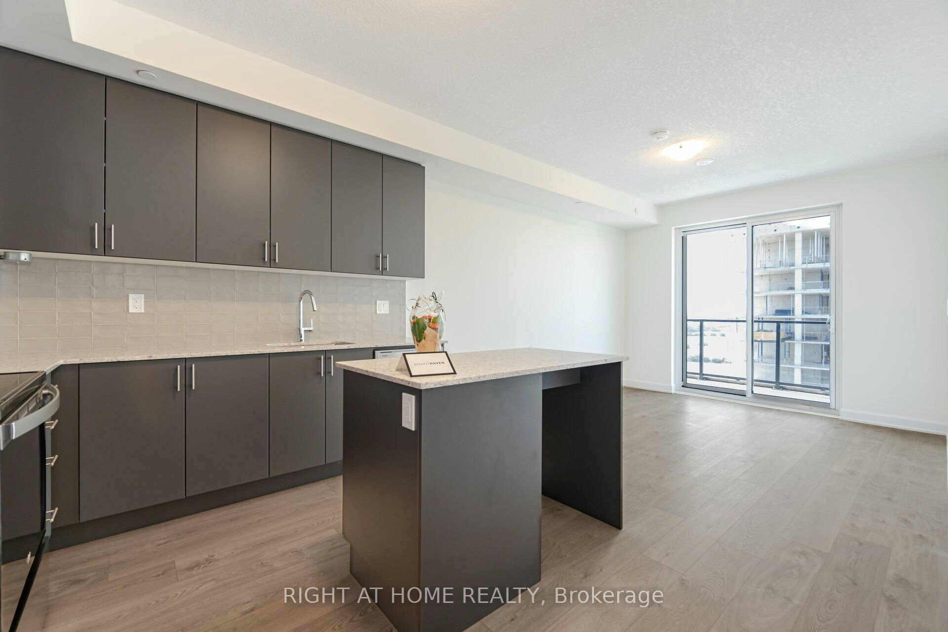 1806-3220 William Coltson Avenue, Oakville, ON, L6H 7X9 - 5