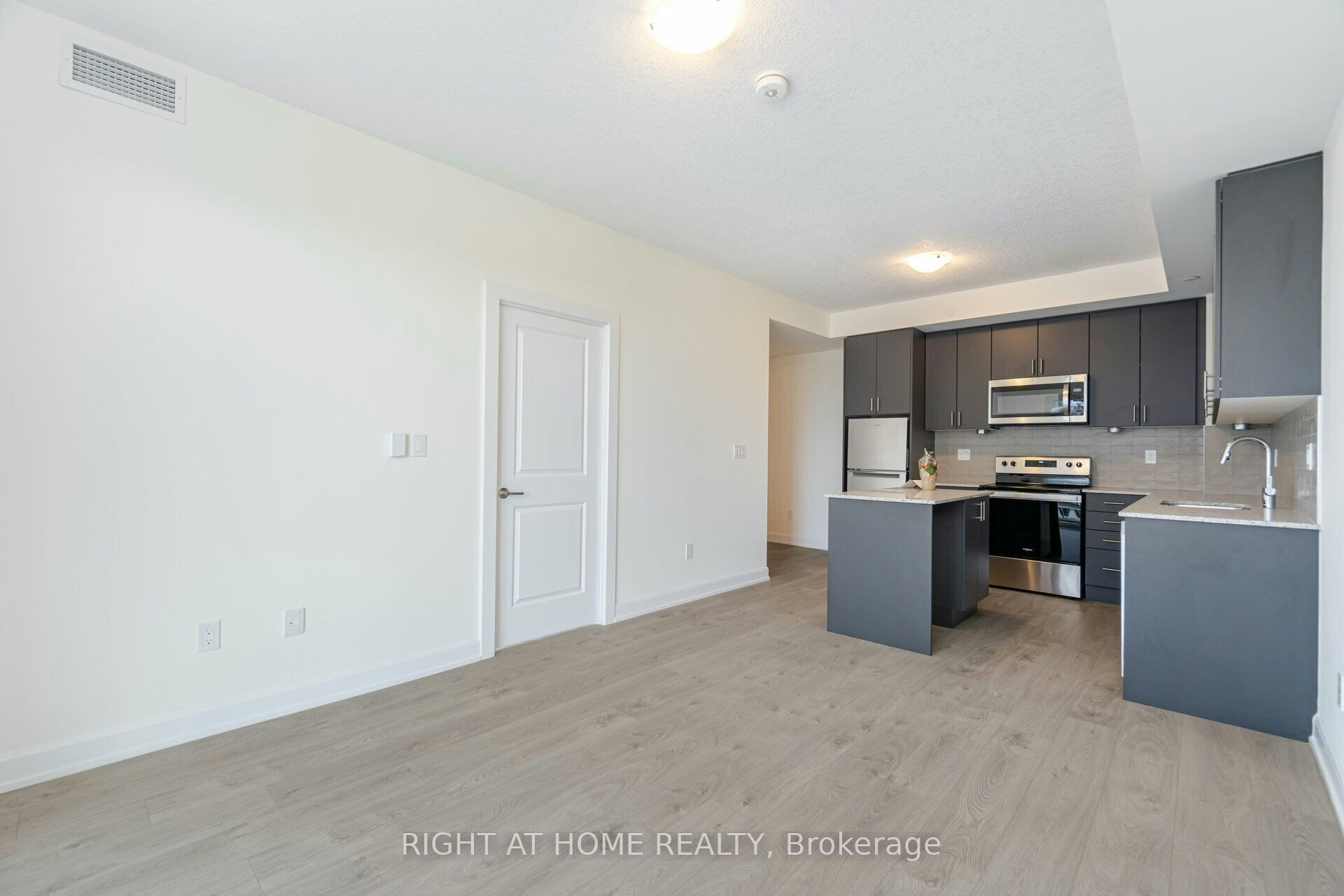 1806-3220 William Coltson Avenue, Oakville, ON, L6H 7X9 - 8