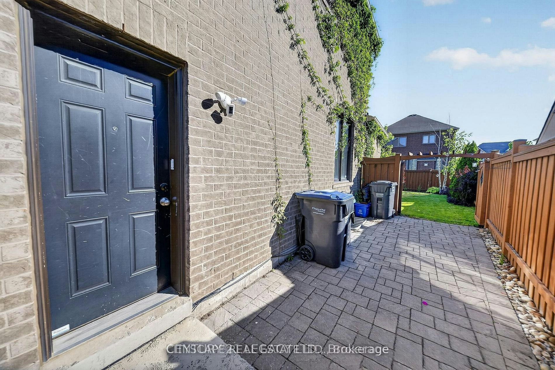 1-33 Andretti Crescent, Brampton, ON, L6X 5G6 - 2