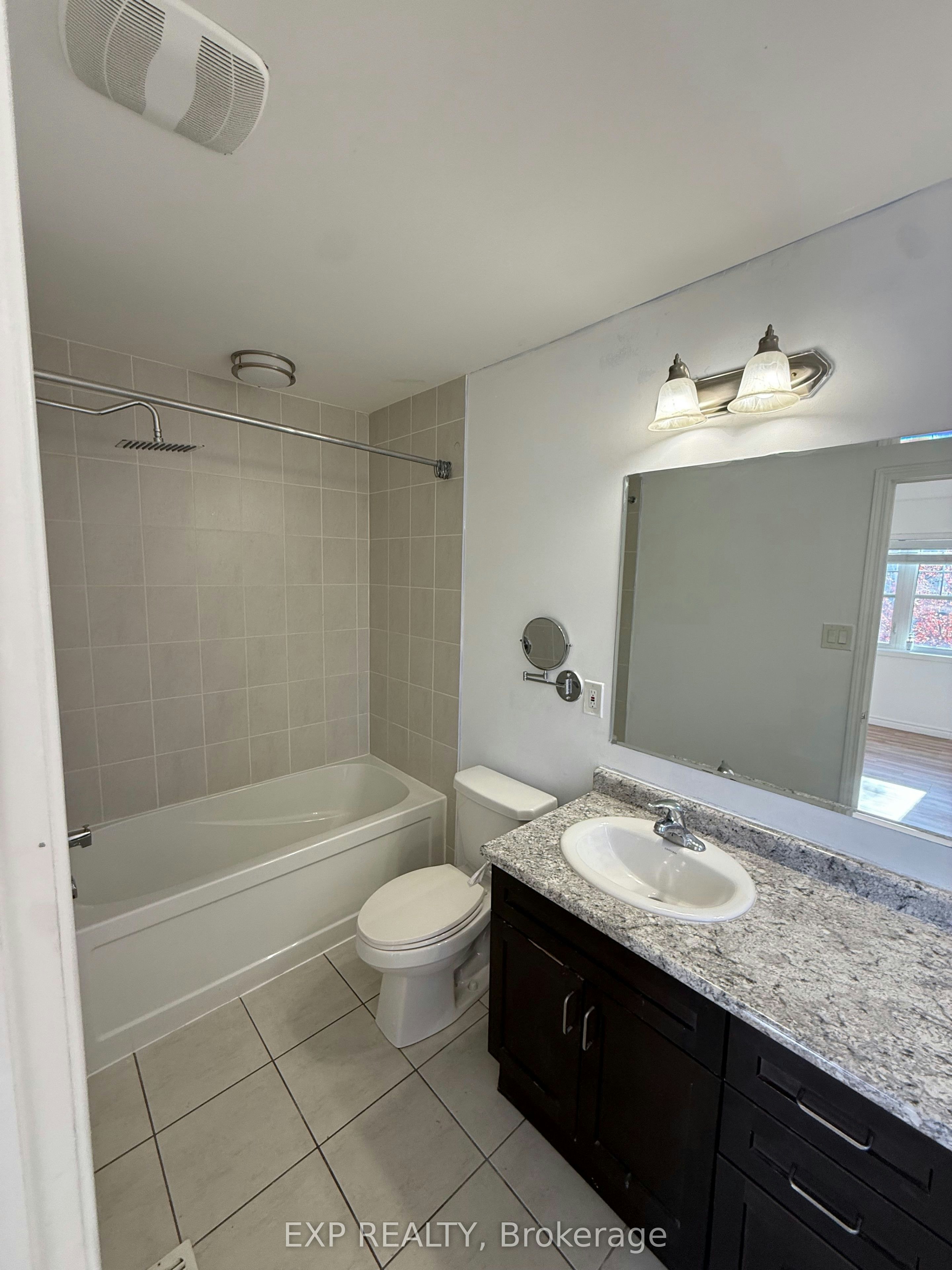 8 Redfern Street, Brampton, ON, L7A 4T8 - 12