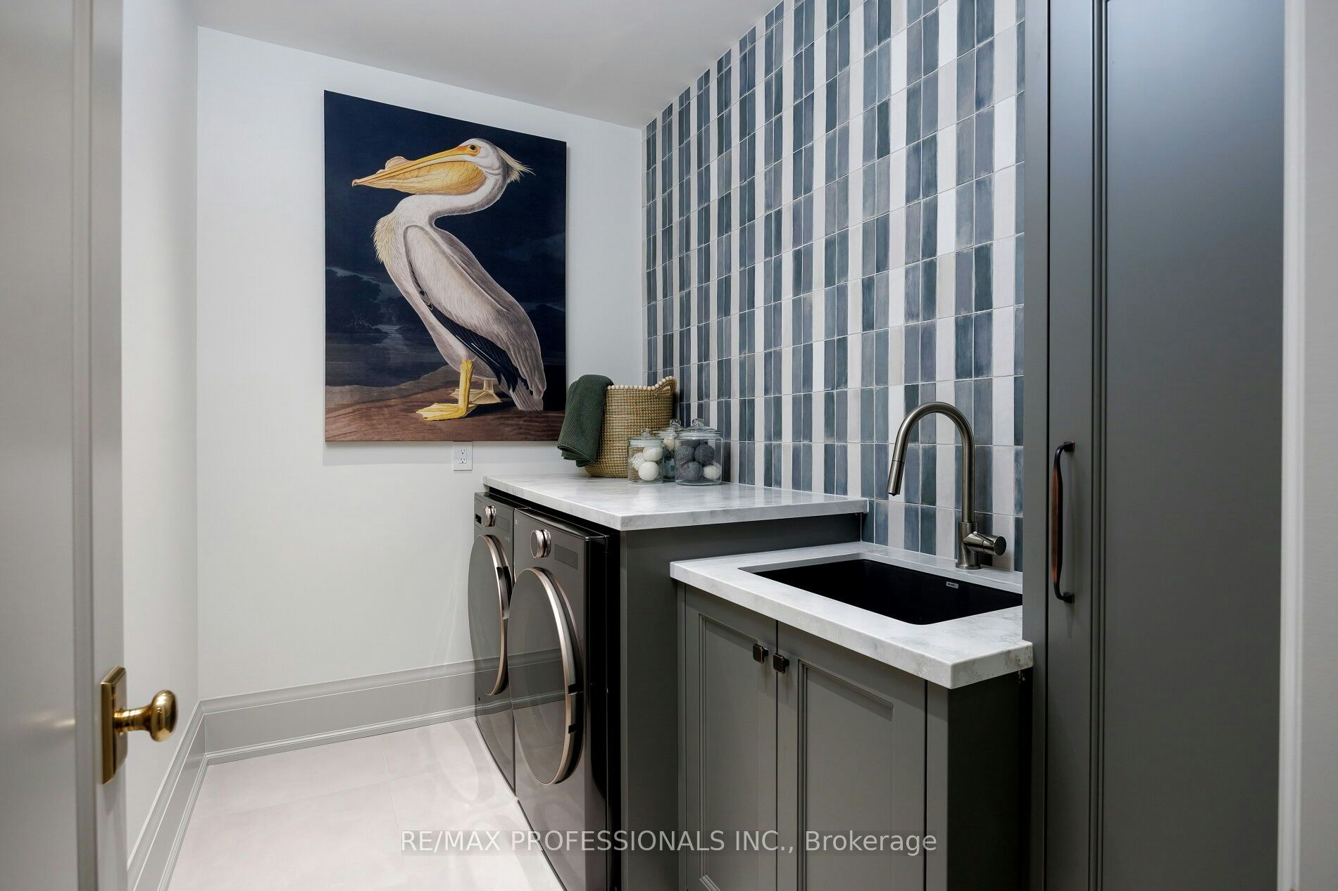 30 Dacre Crescent, Toronto, ON, M6S 2W1 - 41