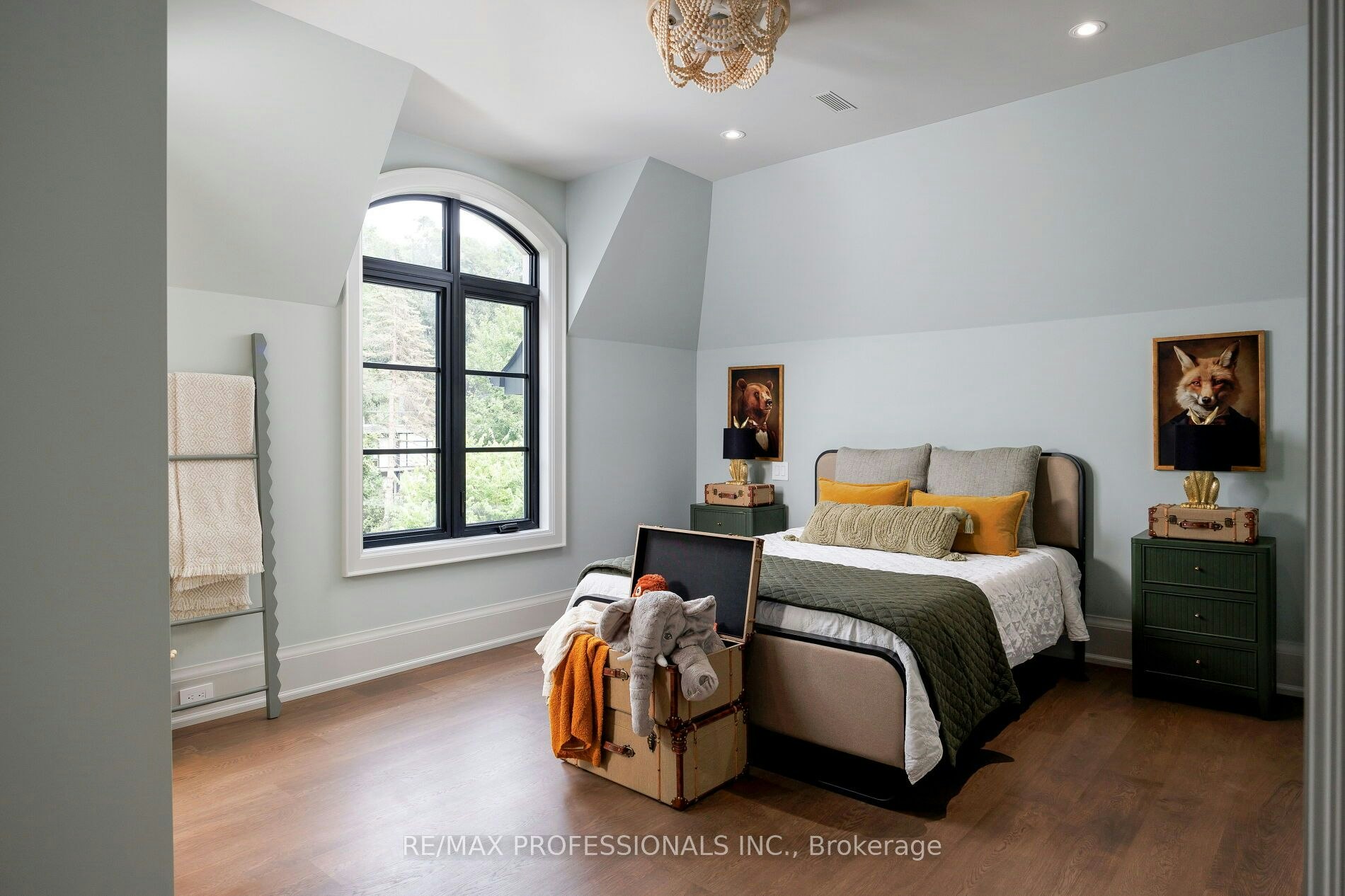 30 Dacre Crescent, Toronto, ON, M6S 2W1 - 42
