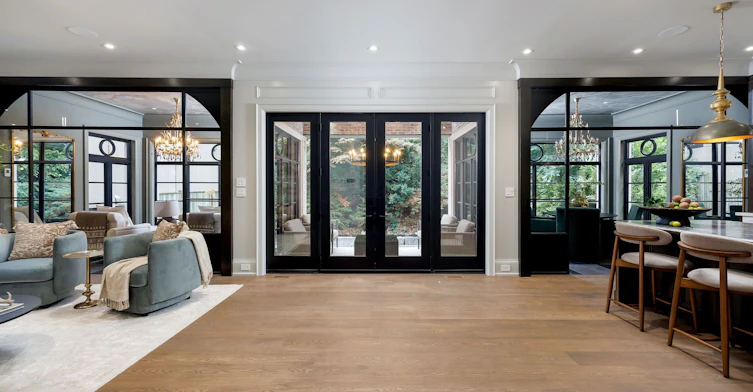 30 Dacre Crescent, Toronto, ON, M6S 2W1 - 26