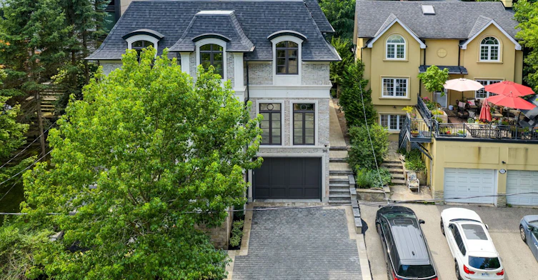 30 Dacre Crescent, Toronto, ON, M6S 2W1 - 3