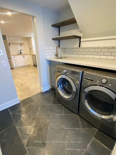 Lower Level-2006 Carrera Lane, Mississauga, ON, L5J 1C5 - 3