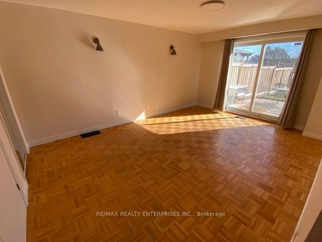 Lower Level-2006 Carrera Lane, Mississauga, ON, L5J 1C5 - 10
