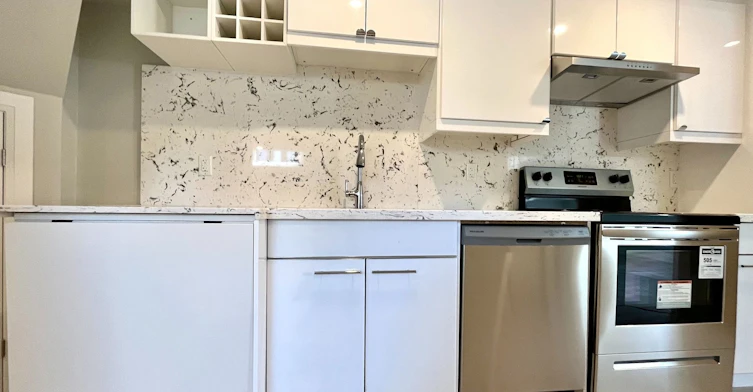 Lower-918 Oasis Drive, Mississauga, ON, L5V 0C7 - 3
