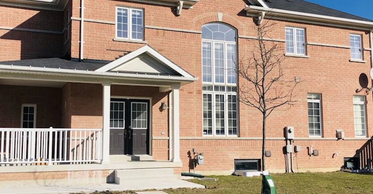 Lower-918 Oasis Drive, Mississauga, ON, L5V 0C7