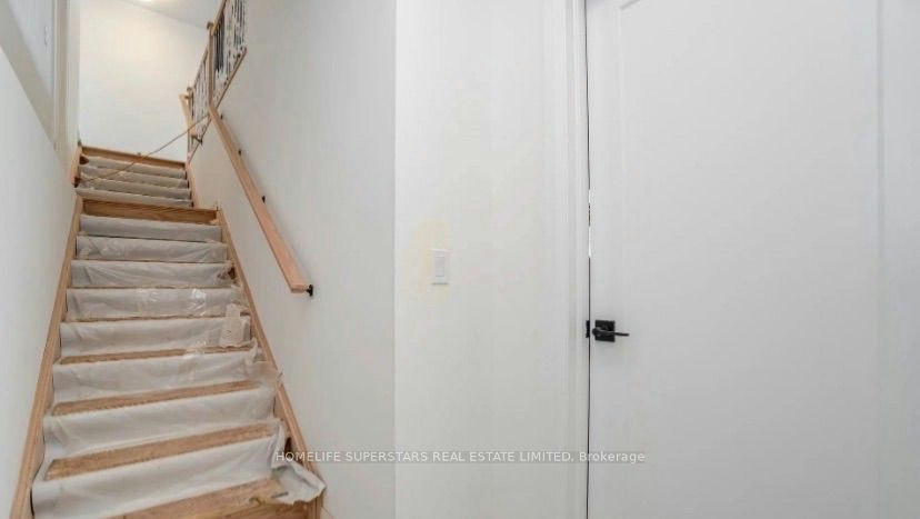 8 Santa Barbra Lane, Halton Hills, ON, L7G 0P7 - 7