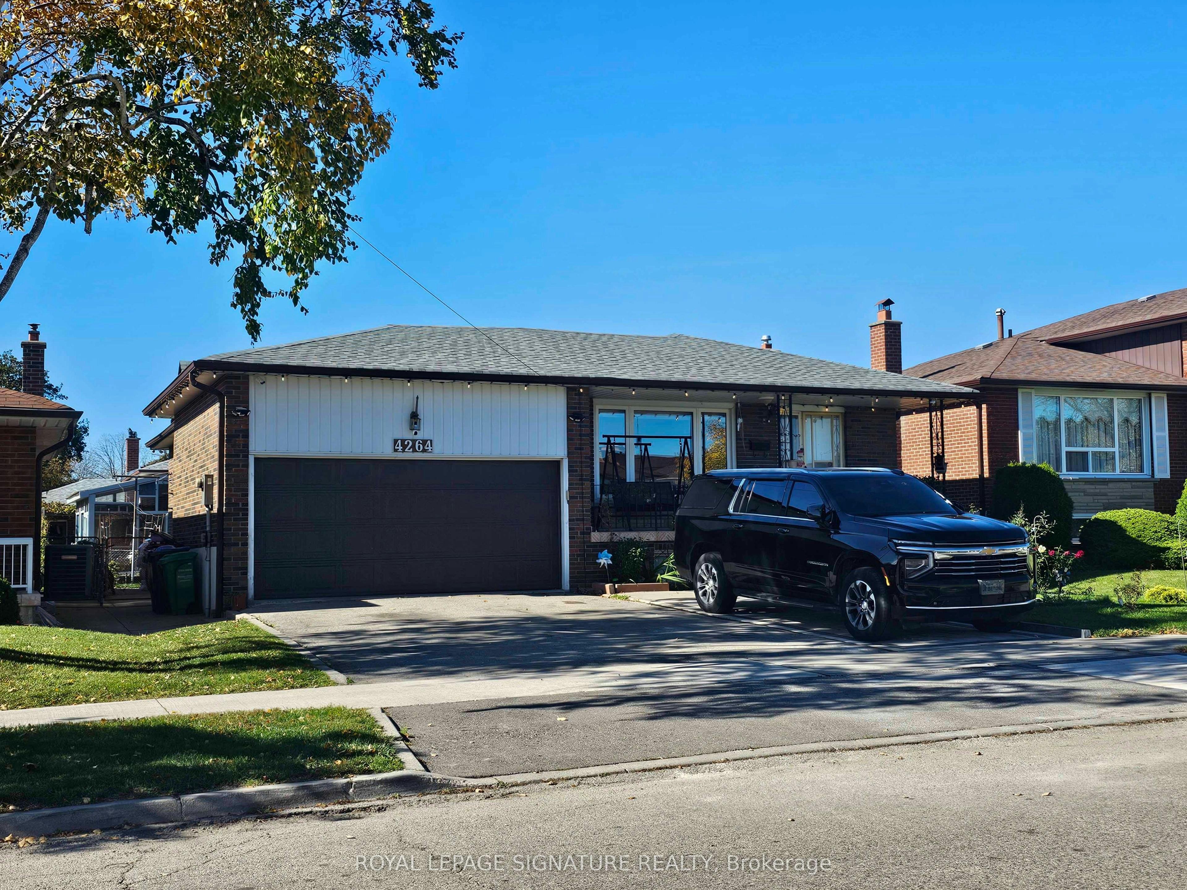 Basement-4264 Brandon Gate, Mississauga, ON, L4T 3K4