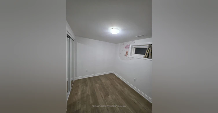 Basement-4264 Brandon Gate, Mississauga, ON, L4T 3K4 - 3