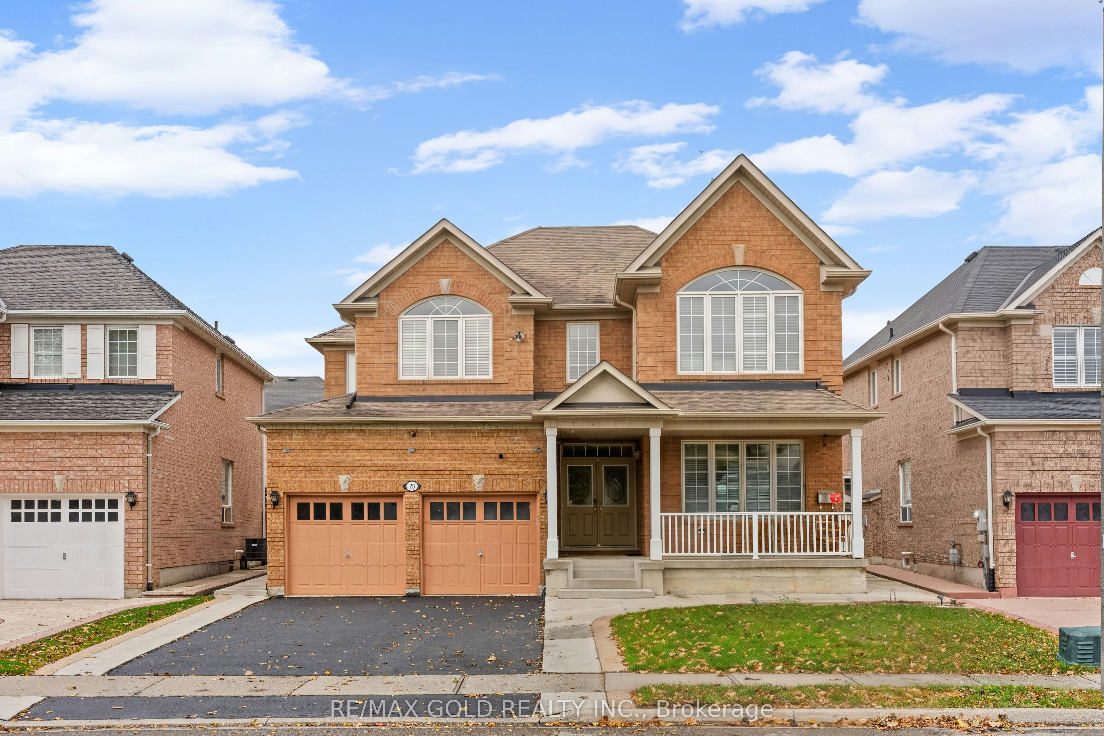 28 Latania Boulevard, Brampton, ON, L6P 1S9