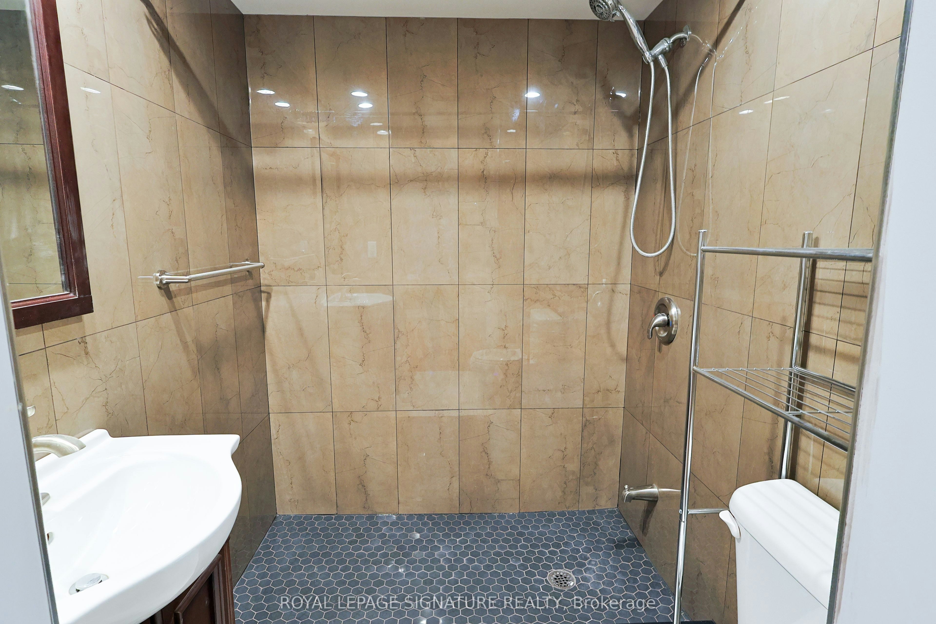 Lower-380 Mcgibbon Drive, Milton, ON, L9T 8V1 - 16