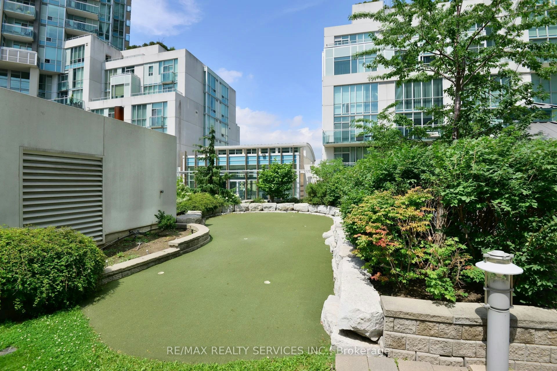 2008-220 Burnhamthorpe Road W, Mississauga, ON, L5B 4N4 - 48