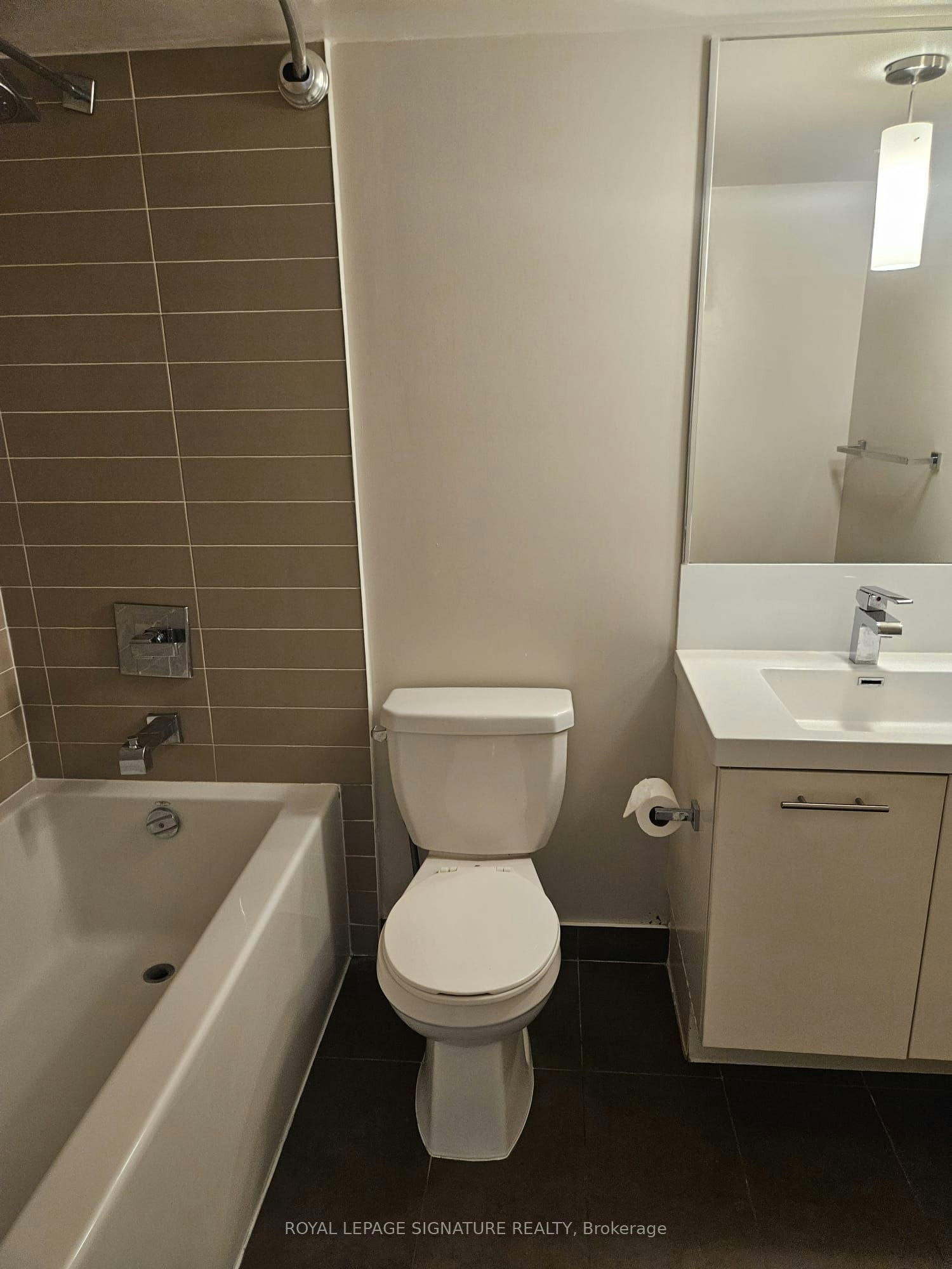 608-1 Valhalla Inn Road, Toronto, ON, M9B 1S9 - 10