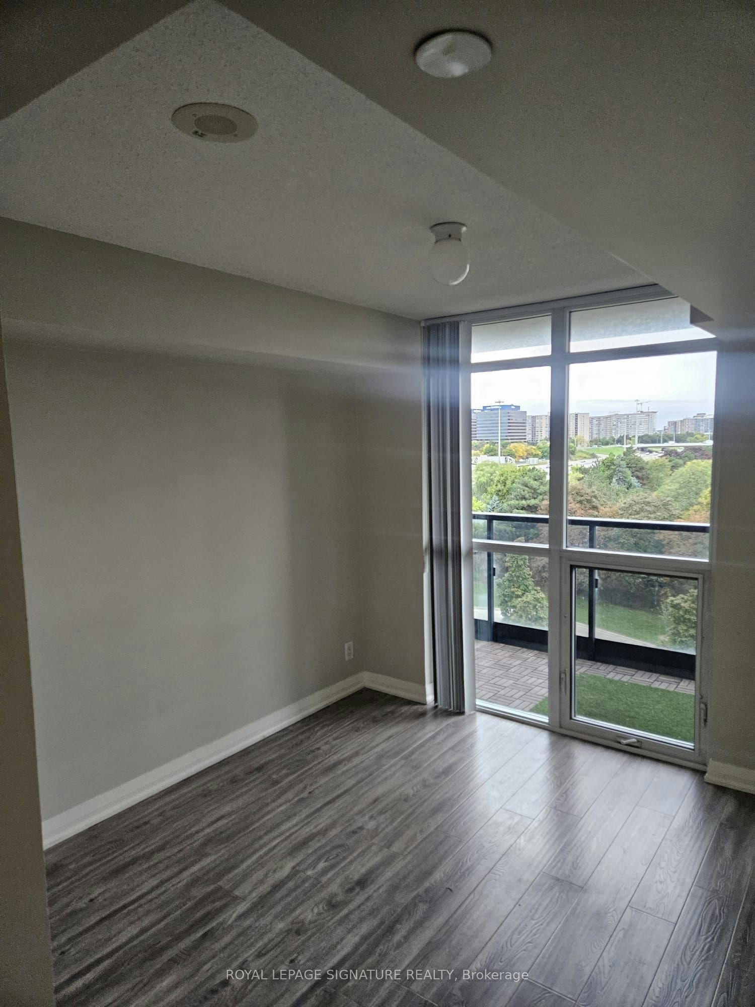 608-1 Valhalla Inn Road, Toronto, ON, M9B 1S9 - 11