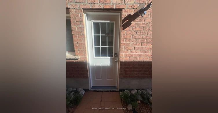 7269 Lantern Fly Hollow, Mississauga, ON, L5W 1K2 - 2