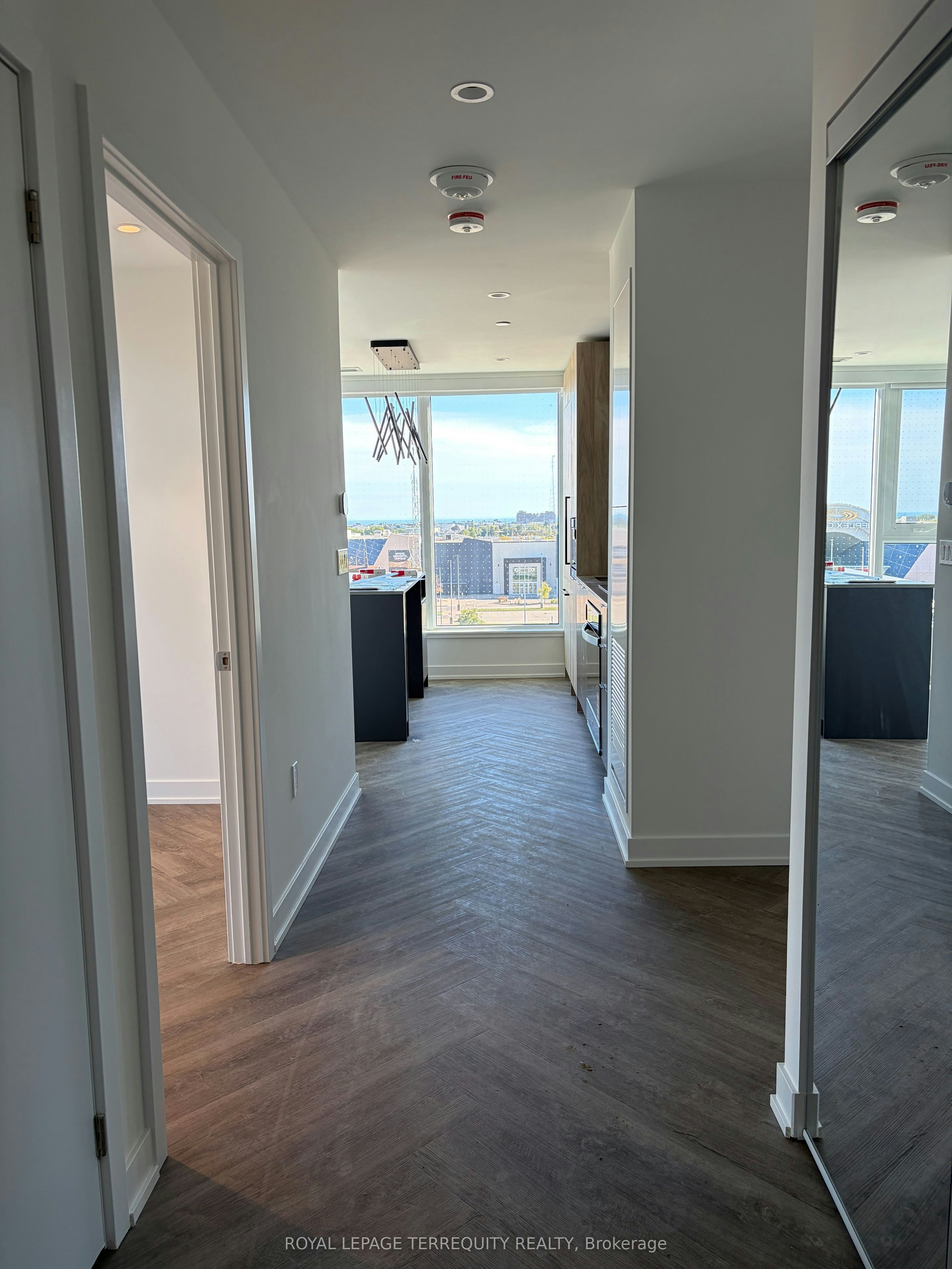 402-1037 The Queensway N/A, Toronto, ON, M8Z 6C7 - 4