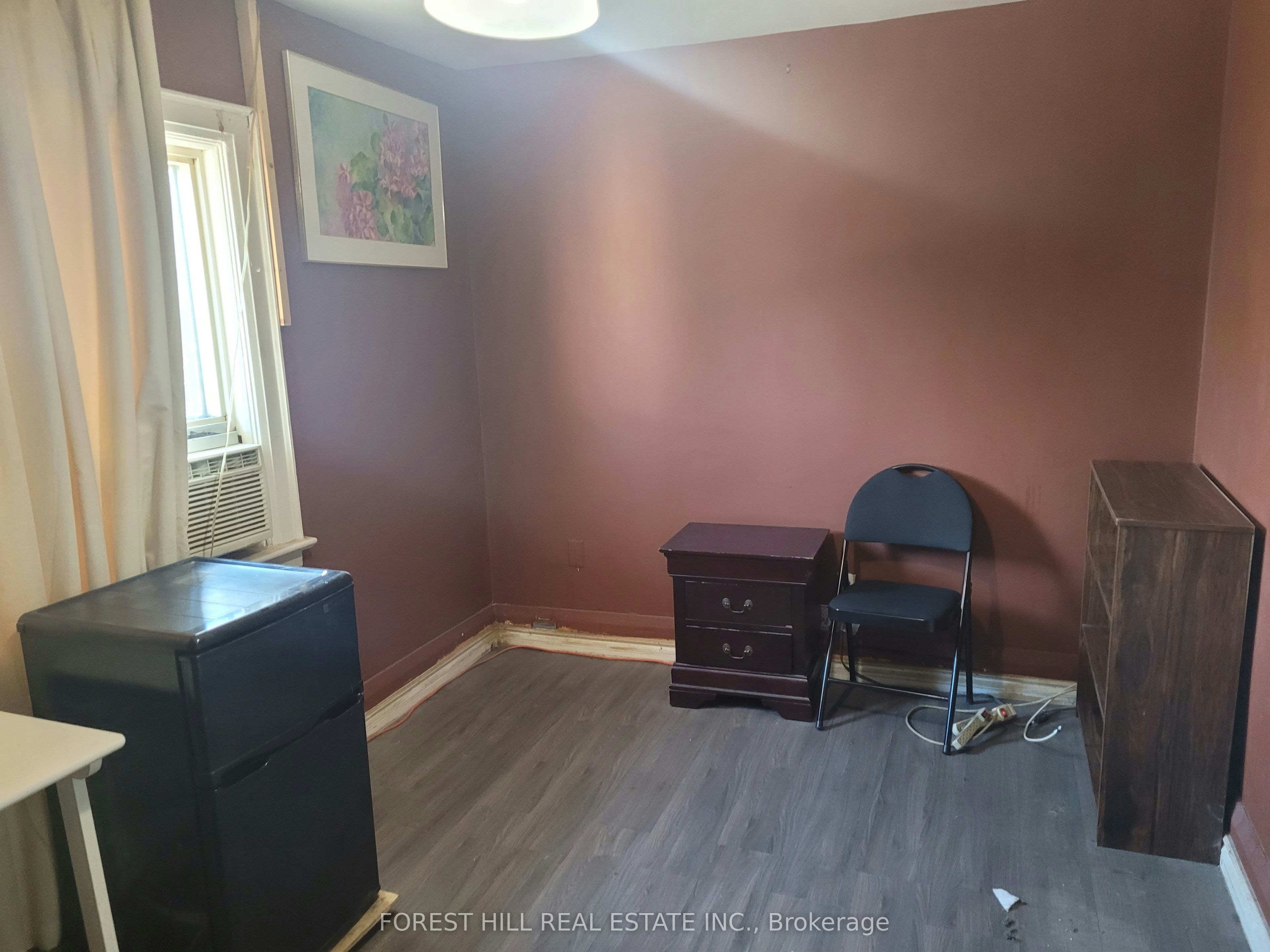 666 Jane Street, Toronto, ON, M6N 4A7 - 4