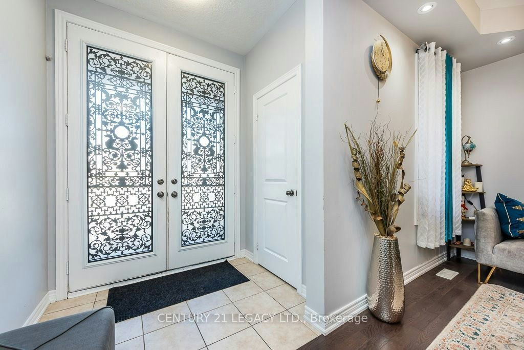 36 Monument Trail, Brampton, ON, L7A 4M9 - 3