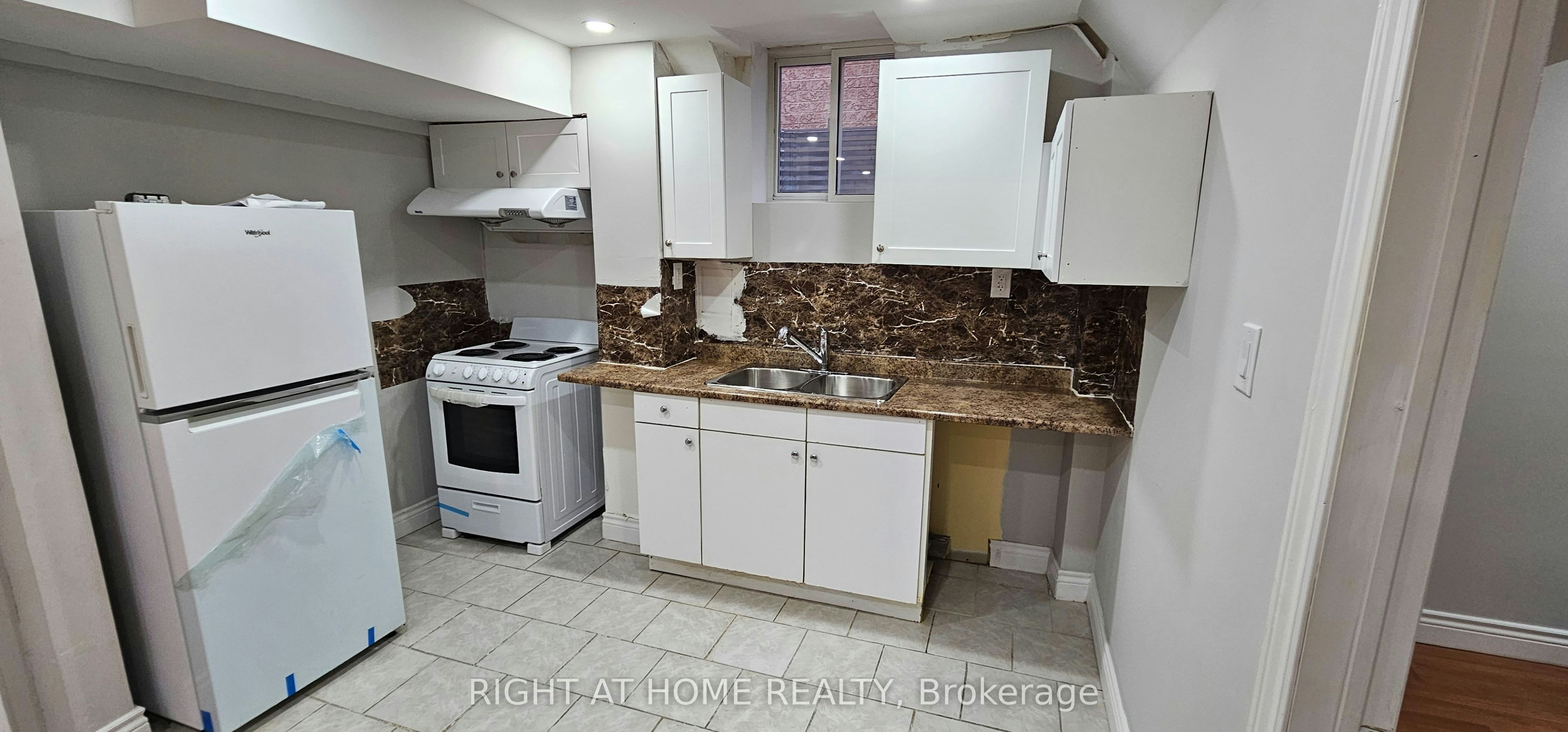 Bsmt-3662 Golden Locust Drive, Mississauga, ON, L5N 8N7 - 7