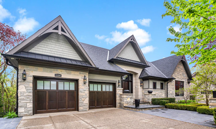 1206 Wildfield Crescent