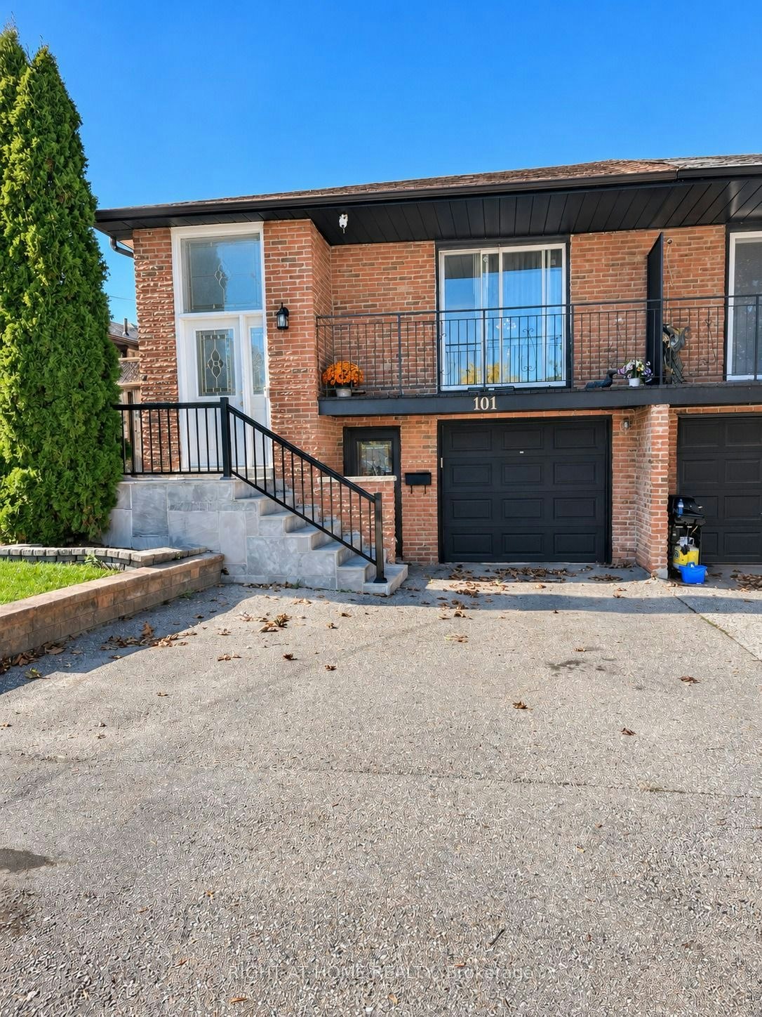 101 Hanson Road, Mississauga, ON, L5B 2E3