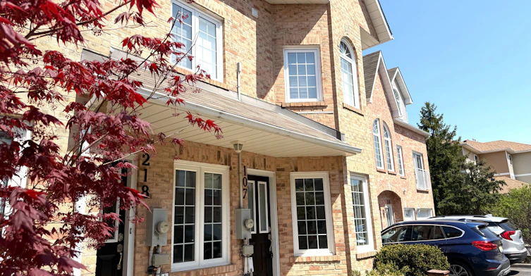107-2055 Walkers Line, Burlington, ON, L7M 4B5