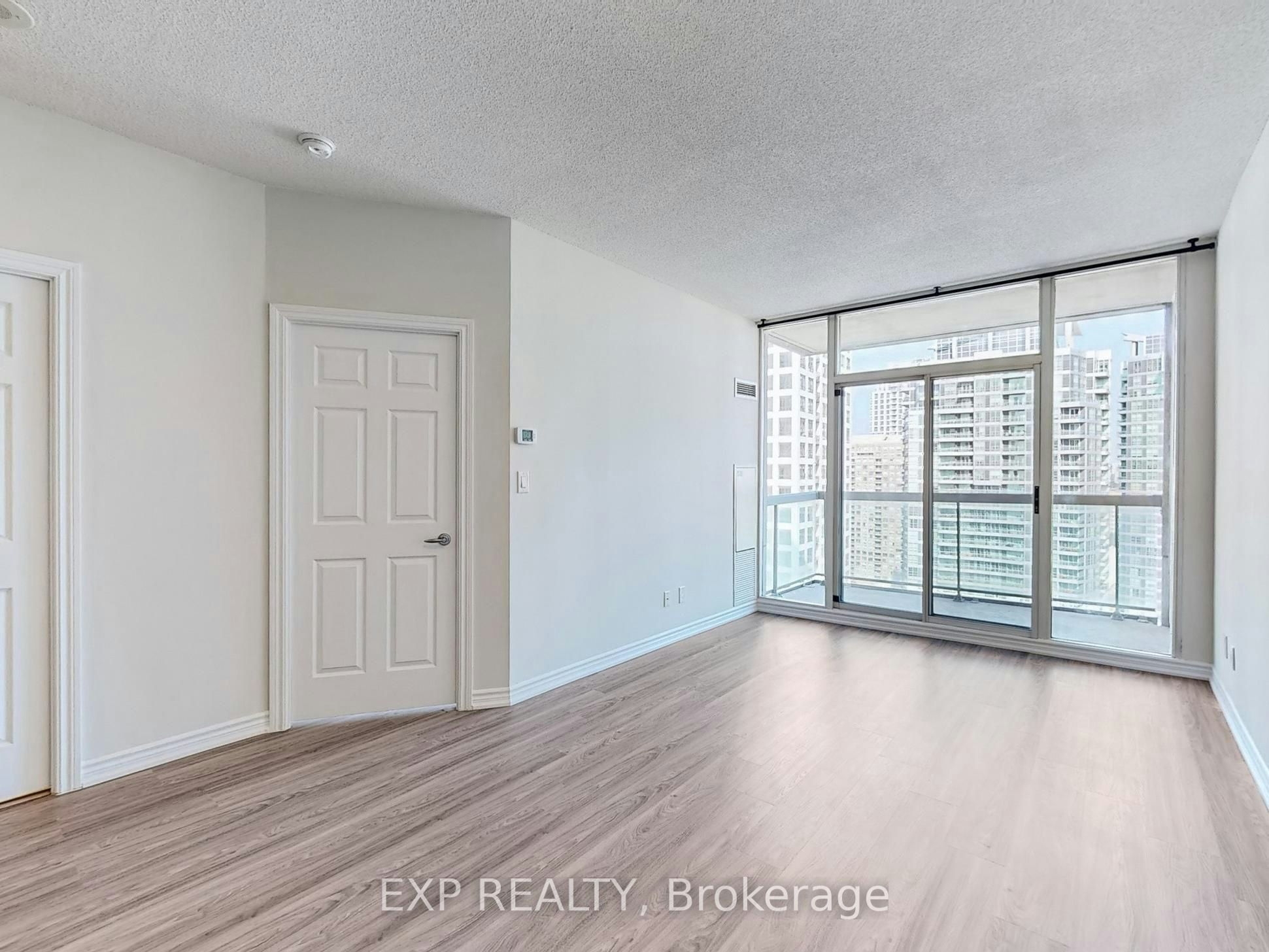 2509-3504 Hurontario Street, Mississauga, ON, L5B 1P2 - 10