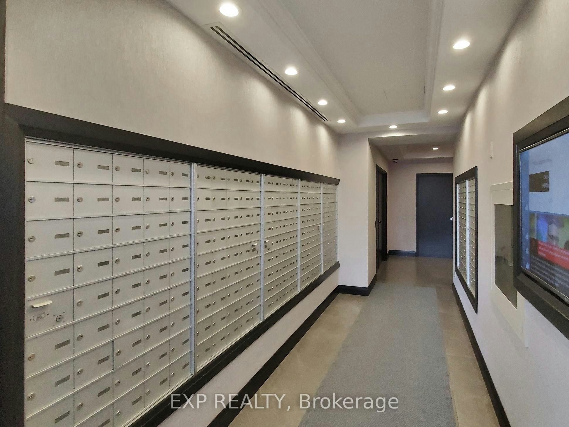 2509-3504 Hurontario Street, Mississauga, ON, L5B 1P2 - 27
