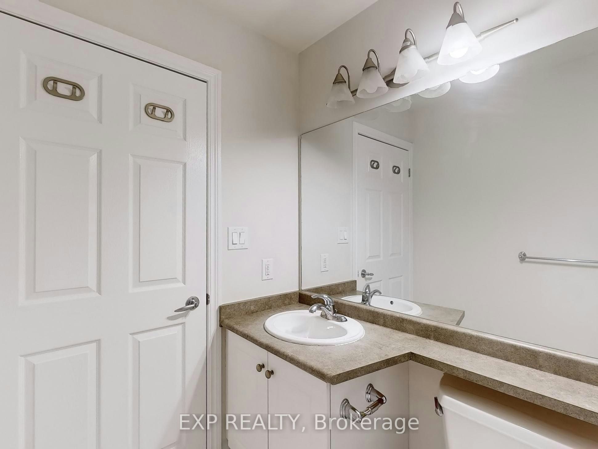 2509-3504 Hurontario Street, Mississauga, ON, L5B 1P2 - 18