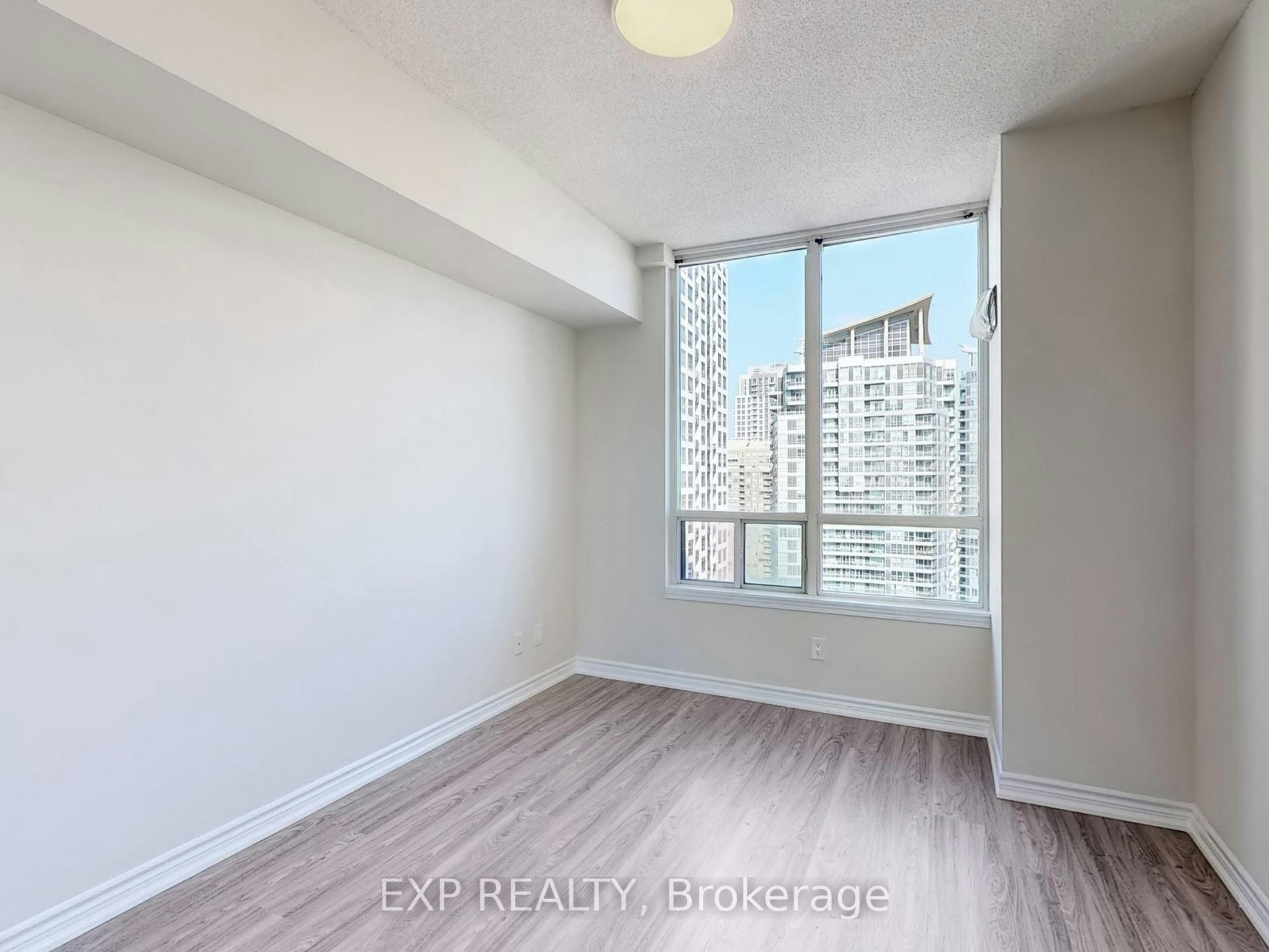 2509-3504 Hurontario Street, Mississauga, ON, L5B 1P2 - 13