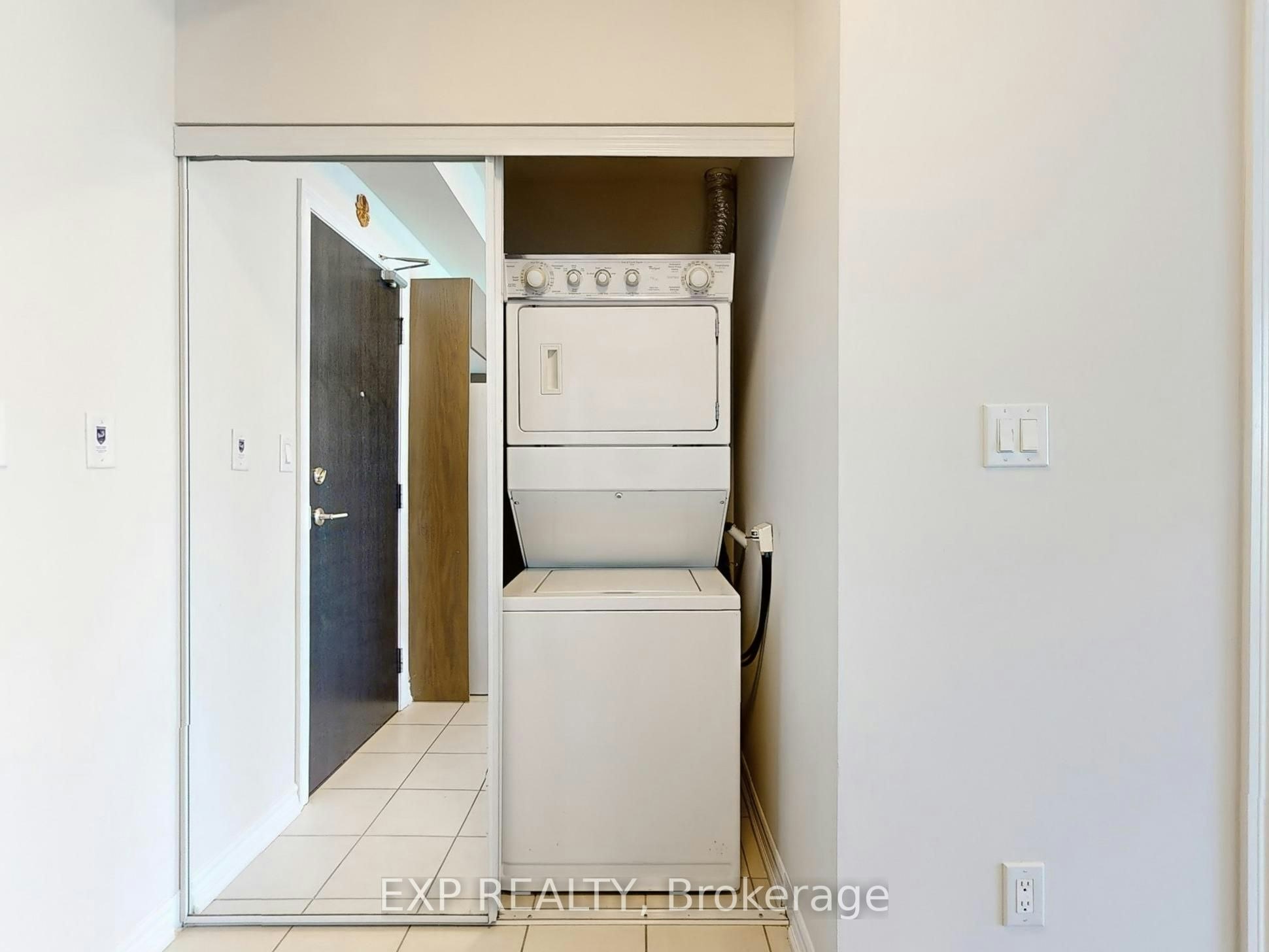 2509-3504 Hurontario Street, Mississauga, ON, L5B 1P2 - 19