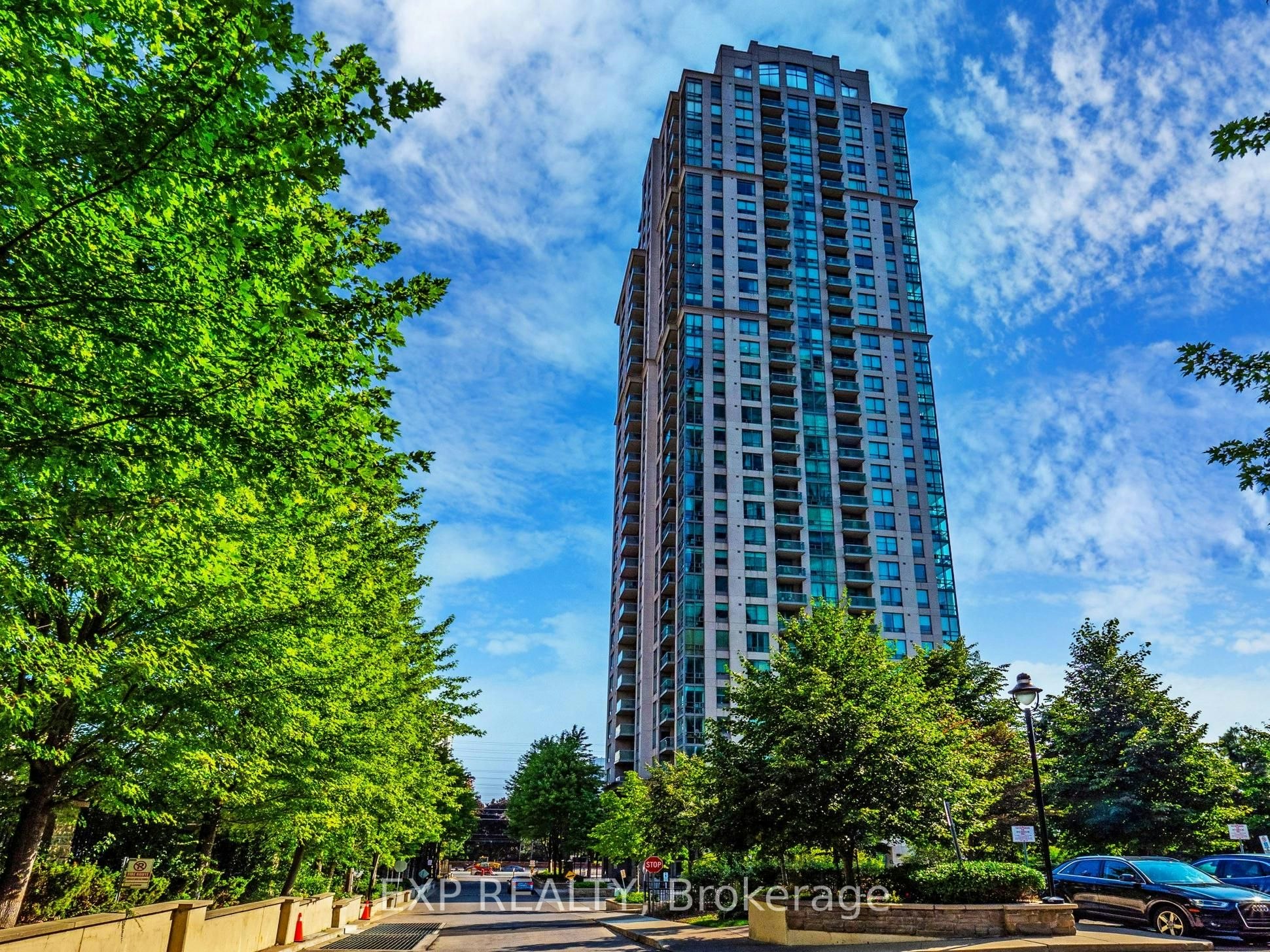2509-3504 Hurontario Street, Mississauga, ON, L5B 1P2