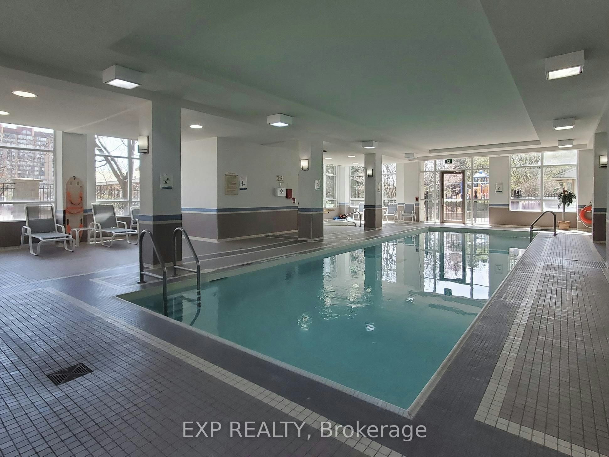 2509-3504 Hurontario Street, Mississauga, ON, L5B 1P2 - 24