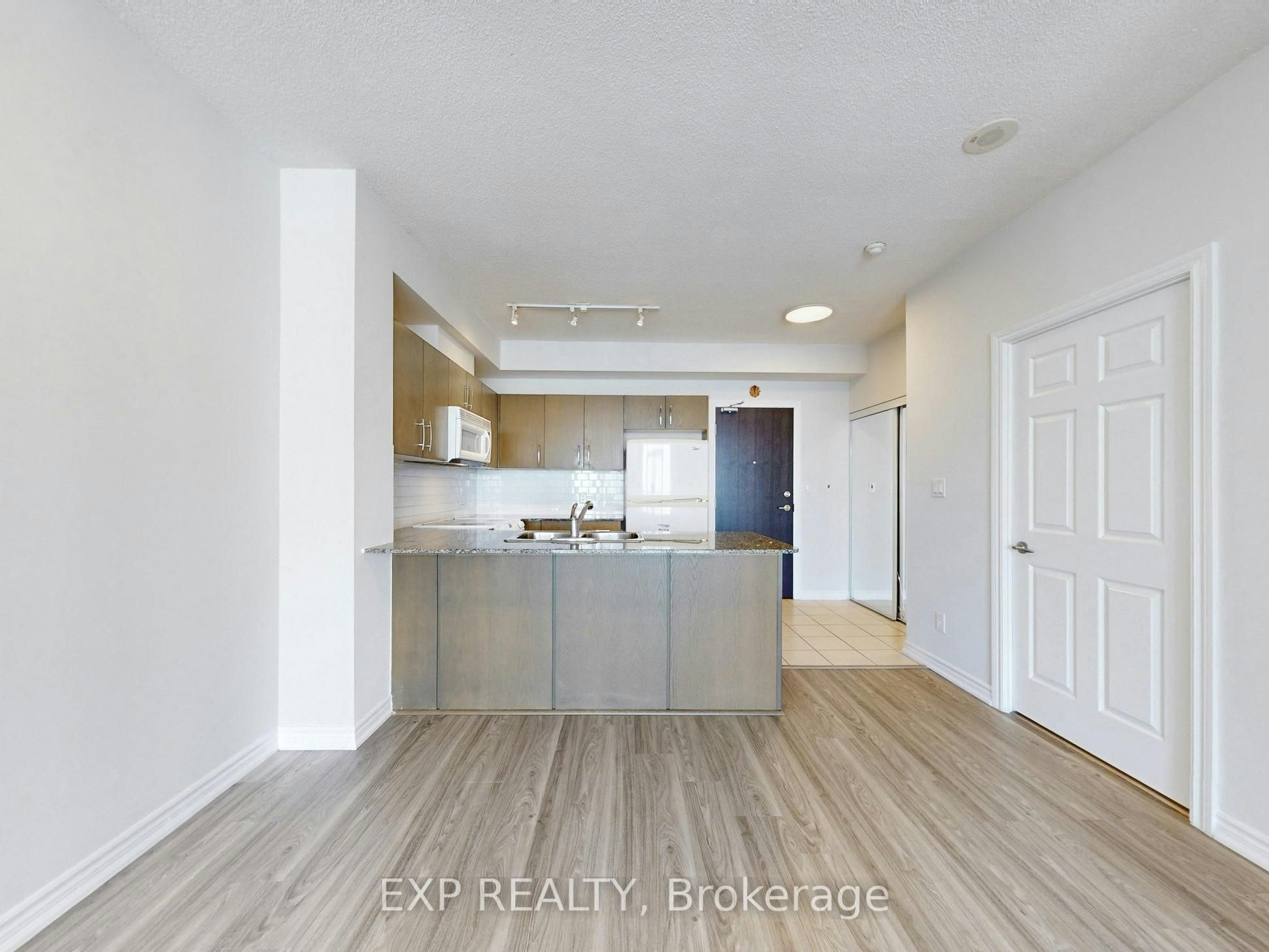 2509-3504 Hurontario Street, Mississauga, ON, L5B 1P2 - 12
