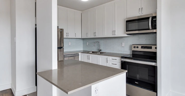 510-10 Garfella Drive, Toronto, ON, M9V 2E9 - 2