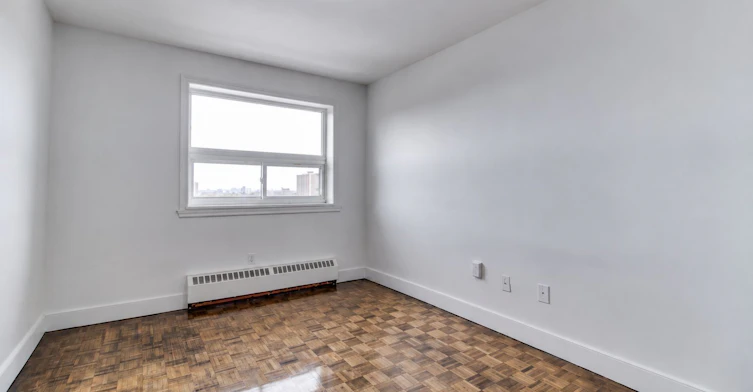 510-10 Garfella Drive, Toronto, ON, M9V 2E9 - 11