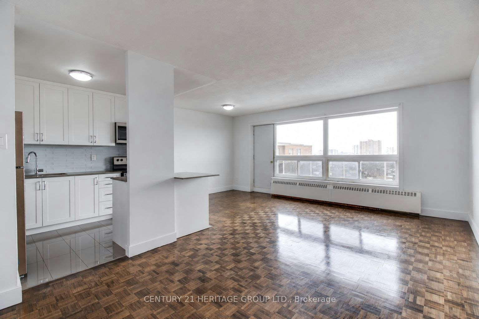 510-10 Garfella Drive, Toronto, ON, M9V 2E9 - 4