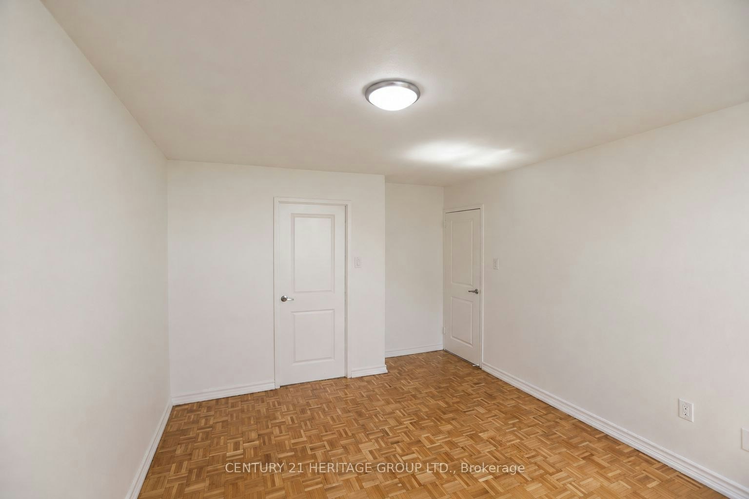 702-41 Garfella Drive, Toronto, ON, M9V 2G3 - 4