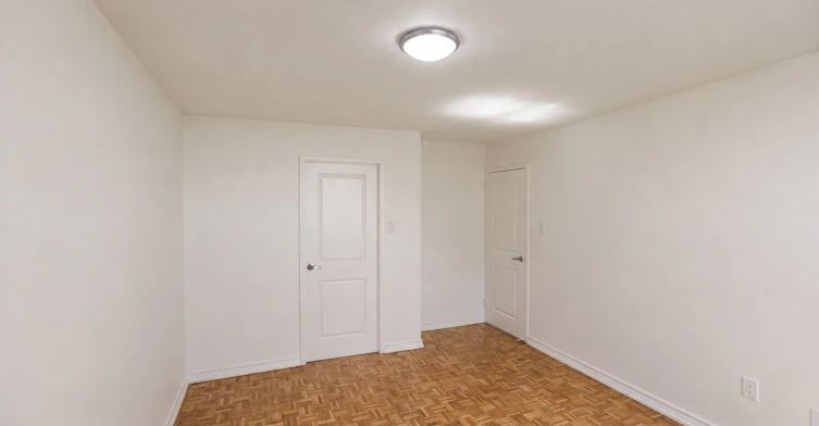 702-41 Garfella Drive, Toronto, ON, M9V 2G3 - 4