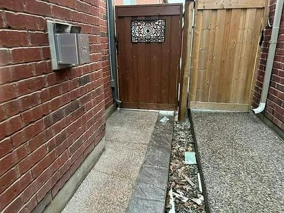 565 Dougall Avenue, Caledon, ON, L7C 3Z4 - 9